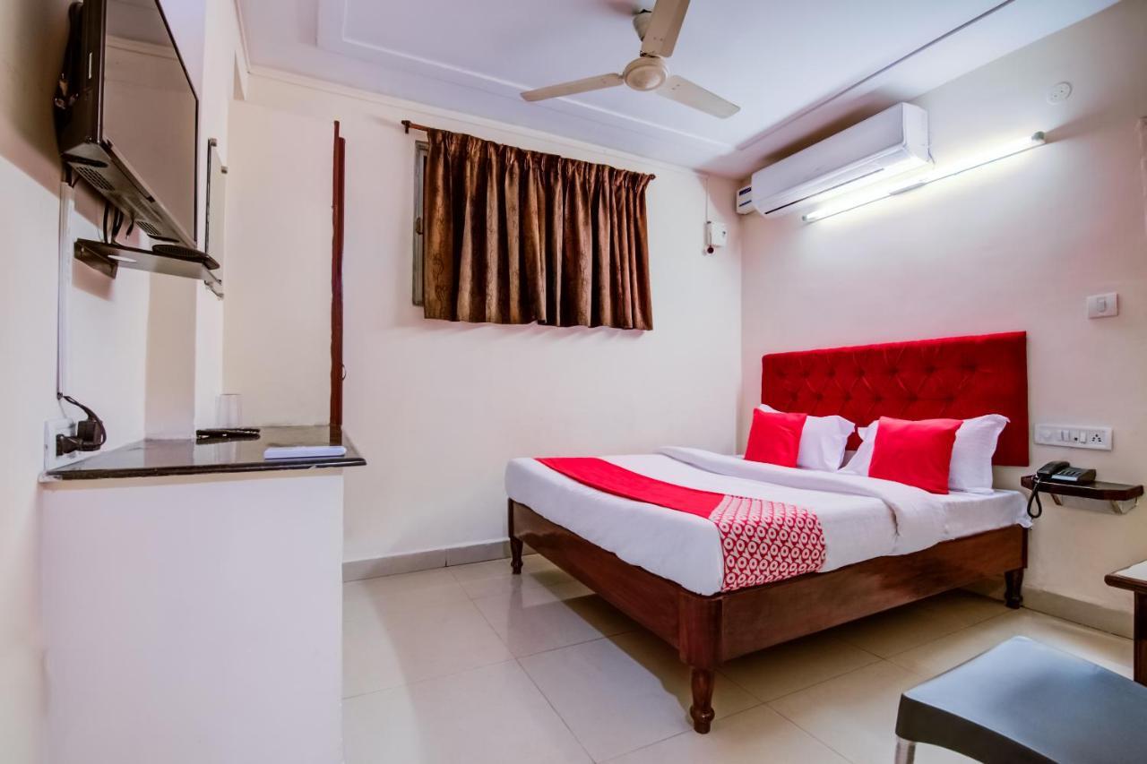 Oyo Hotel Lakshmi Paradise Visákhapatnam Kültér fotó